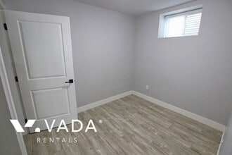2906 E Georgia St in Vancouver, BC - Building Photo - Building Photo