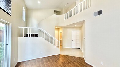5757 Barbary Pl in Bonsall, CA - Building Photo - Building Photo