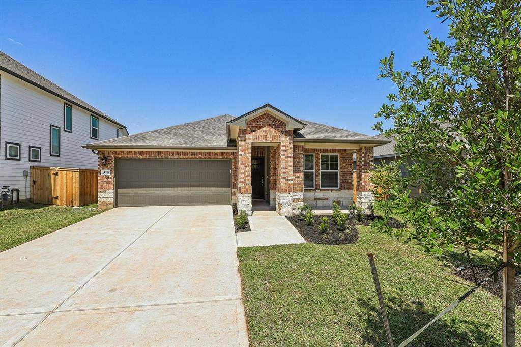 14318 Azalea Tree Dr in Magnolia, TX - Building Photo