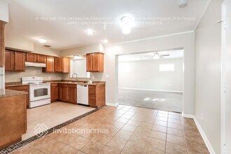 1520 Price Cir in Clearwater, FL - Foto de edificio - Building Photo