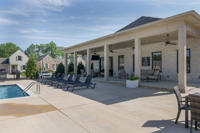 820 Stonebrook Ln in Tuscaloosa, AL - Building Photo - Building Photo