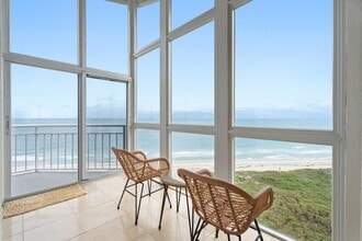 3870 N Hwy A1A, Unit 6 in Fort Pierce, FL - Foto de edificio - Building Photo