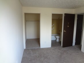 3763 Westmont Dr in Cincinnati, OH - Building Photo - Interior Photo