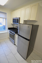 54 Alton Pl, Unit T1 in Brookline, MA - Building Photo - Building Photo