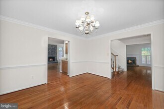 2335 Colts Brook Dr, Unit 304 in Reston, VA - Building Photo - Building Photo