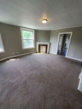 2201-2203-2203 N 32nd St in Milwaukee, WI - Building Photo - Building Photo