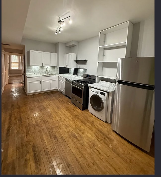 853 N Wolcott Ave, Unit 1 in Chicago, IL - Building Photo - Building Photo