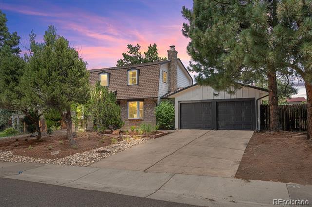 property at 5599 W Maplewood Pl