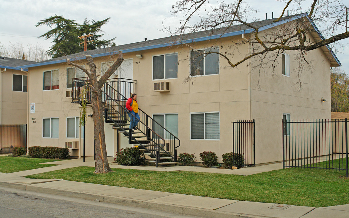 900-906 Akard Ave in Redding, CA - Building Photo