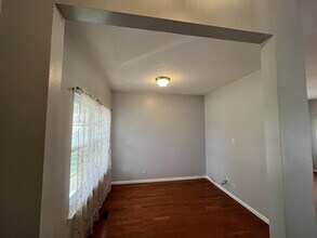 3896 Baybrook Dr in Aurora, IL - Building Photo - Building Photo