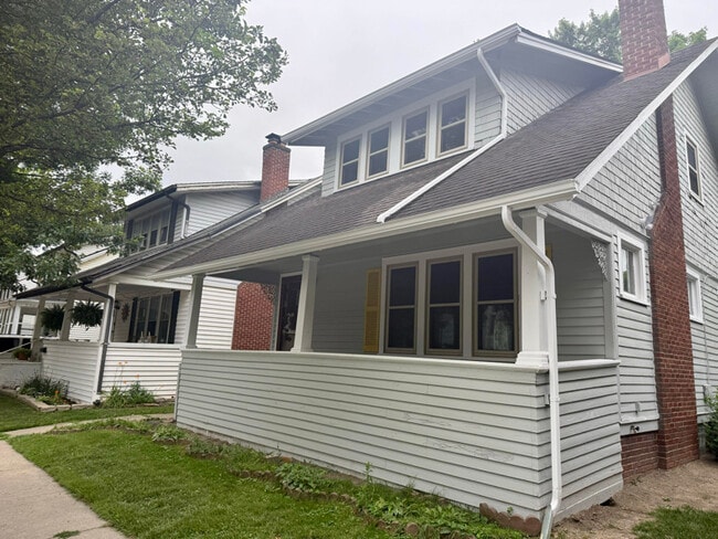 property at 39 Ferrin Pl