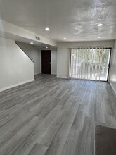 400 S Garfield Ave in Alhambra, CA - Building Photo - Building Photo