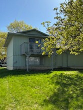 706 S Century Ct in Spokane Valley, WA - Foto de edificio - Building Photo
