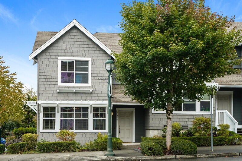 2400 NE Park Dr in Issaquah, WA - Building Photo