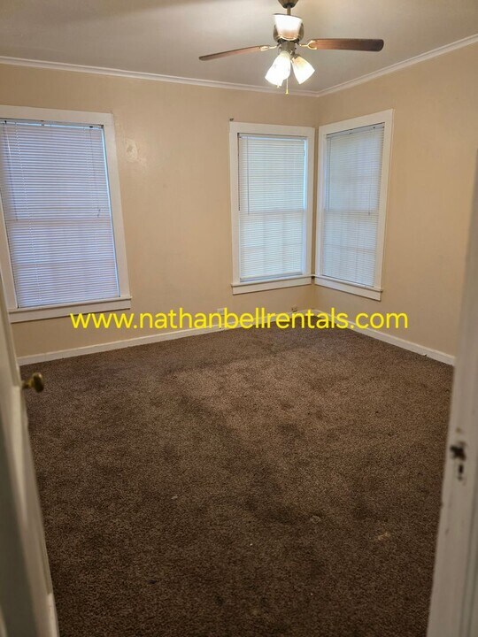 431 24th St NW in Paris, TX - Foto de edificio