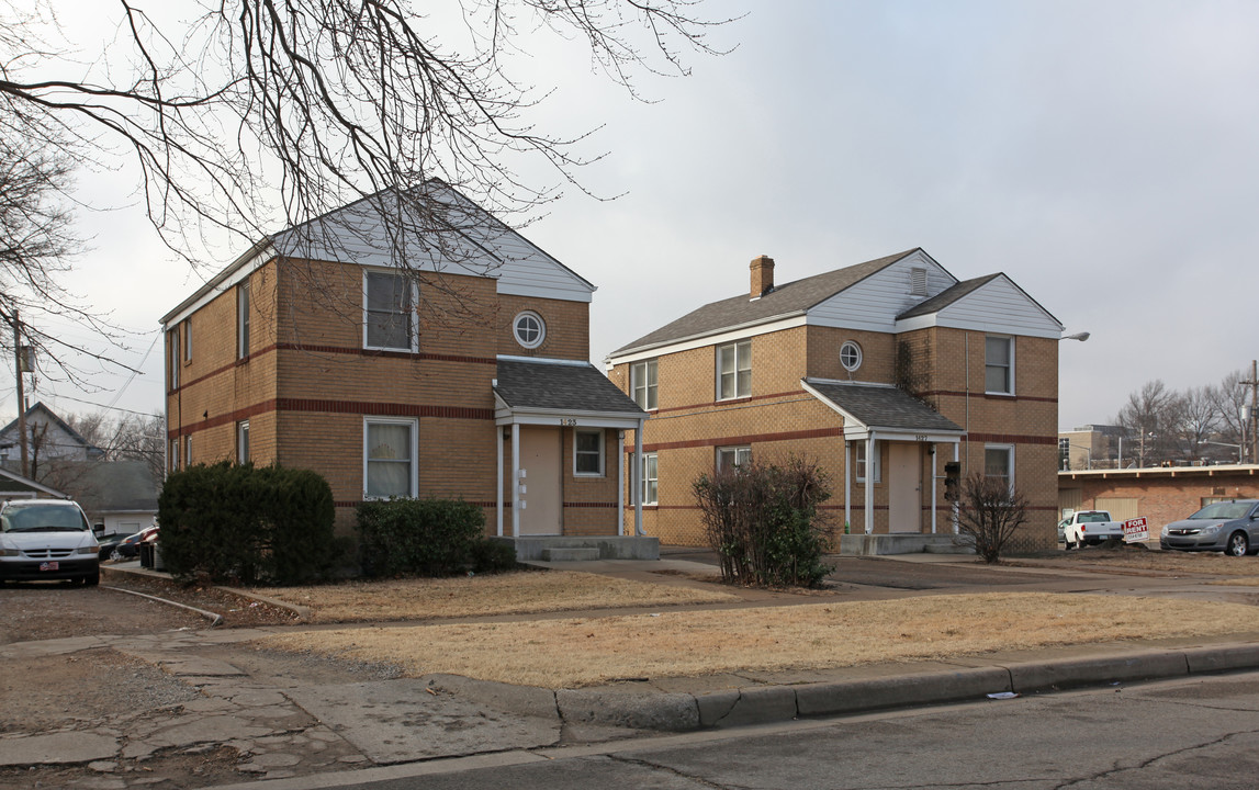 1423-1427 SW Byron St in Topeka, KS - Building Photo