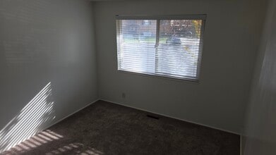 236 W 650 S, Unit 236 West in Bountiful, UT - Building Photo - Building Photo