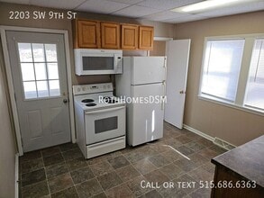 2203 SW 9th St in Des Moines, IA - Building Photo - Building Photo