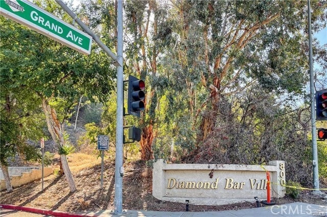 800 Grand Ave
