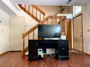 1469 Rydalmount Rd in Cleveland Heights, OH - Building Photo - Building Photo