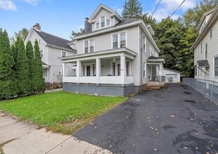 228 Cambridge St in Syracuse, NY - Building Photo - Building Photo