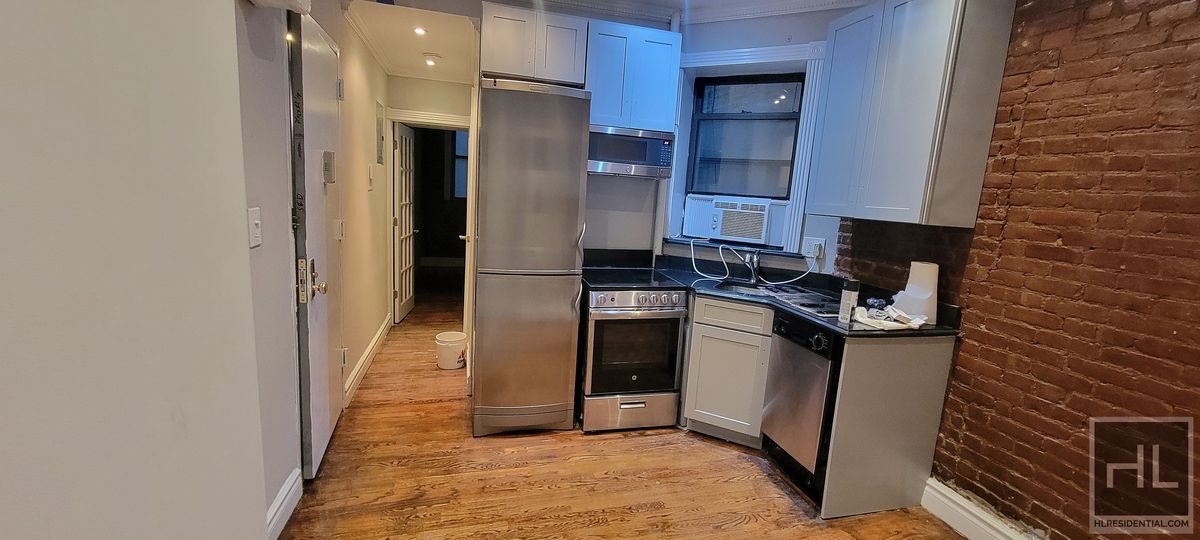 East 13th Street in New York, NY - Building Photo