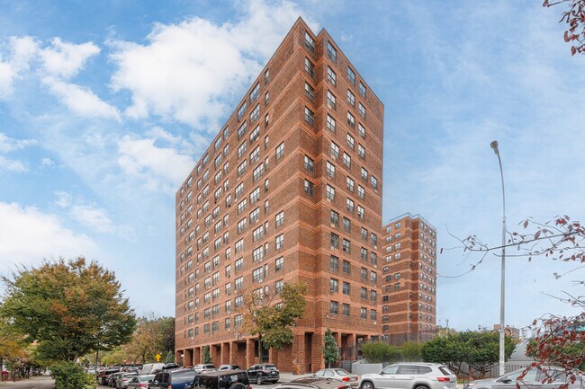 475 Carlton Ave in Brooklyn, NY - Foto de edificio - Primary Photo