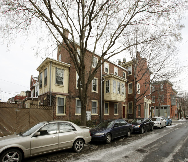 624 N 16th St in Philadelphia, PA - Foto de edificio - Building Photo