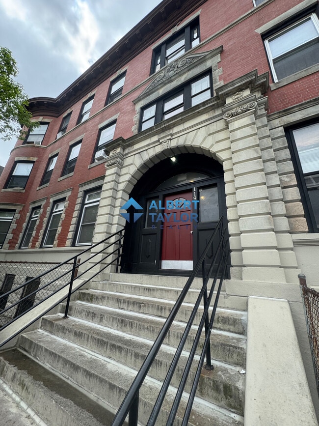119 Washington St, Unit 5