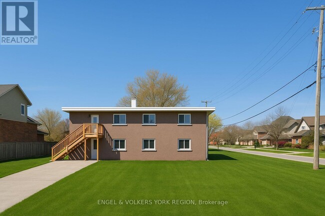 property at 41 Essa Rd