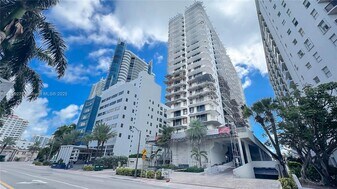 6061 Collins Ave in Miami Beach, FL - Building Photo