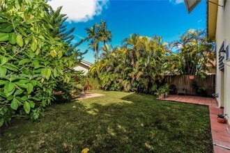 2500 SW 113th Ct in Miami, FL - Building Photo - Building Photo