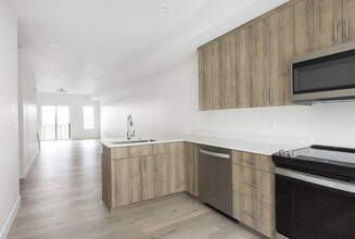 23 Views Townhome in Cottonwood Heights, UT - Foto de edificio - Building Photo