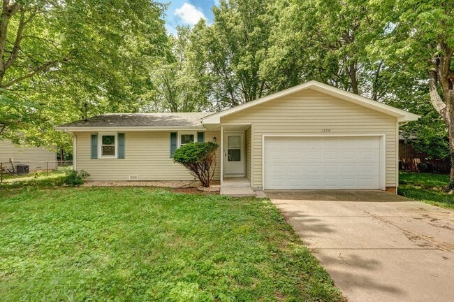 property at 1270 E Rockhill St