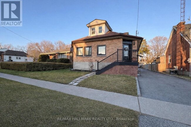 property at 137 Rosehill Blvd