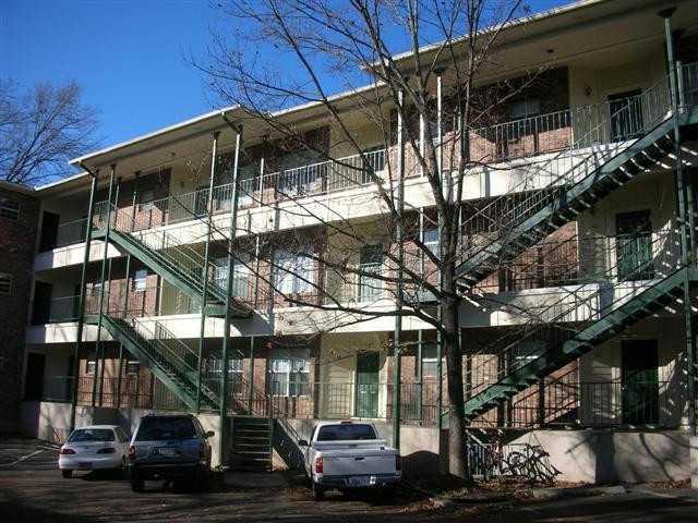 property at 2100 San Gabriel St