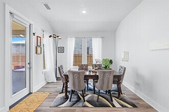2470 Pebble Bank Ln in Midlothian, TX - Building Photo - Building Photo