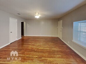 510 E University Ave in Waxahachie, TX - Building Photo - Building Photo