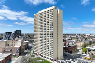 Noble Square Cooperative in Chicago, IL - Foto de edificio - Building Photo