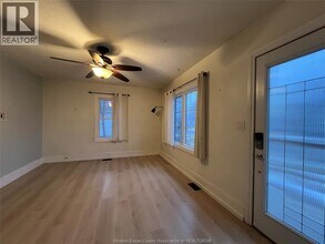 41 Alexandra Ave in Chatham, ON - Building Photo - Building Photo