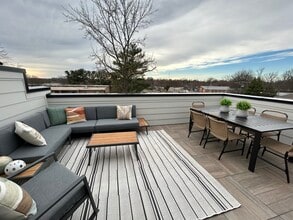 7311 Arlington Blvd, Unit Loft in Falls Church, VA - Building Photo - Building Photo