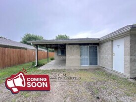 9207 E 12th St in Indianapolis, IN - Building Photo