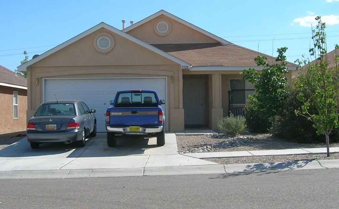 5928 Sleepy Nights Rd NW in Albuquerque, NM - Building Photo