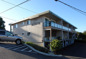 the manette Apartments