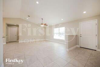 5392 Kasper St in Port Charlotte, FL - Building Photo - Building Photo