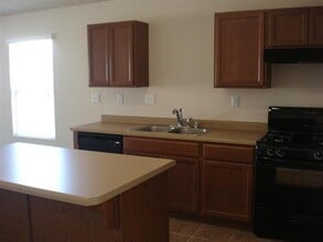 3196 Prairie Ridge St SW in Los Lunas, NM - Building Photo - Building Photo