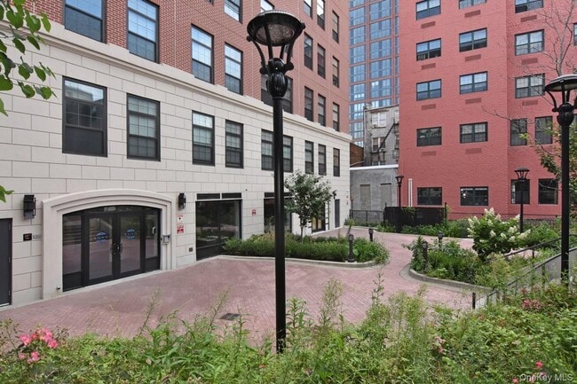 property at 2 Mill St