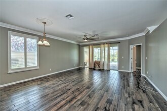 7715 Cameron Cir in Ft. Myers, FL - Building Photo - Building Photo