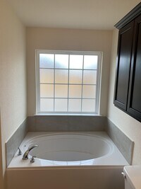 2039 Dade Loop photo'