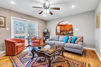 306 Wardell Rd in Tinton Falls, NJ - Building Photo - Building Photo